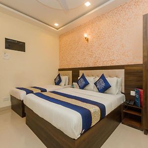 Hotel Golden Galaxy